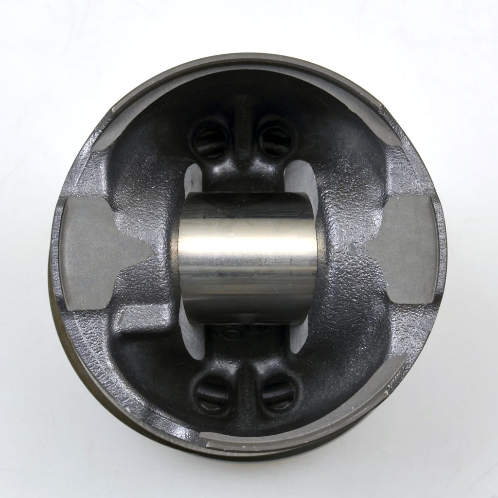 Piston set fits Peugeot Citroen 407 607 807 C5 C6 C8 2.2 HDi 2006-2011 DW12BTED4