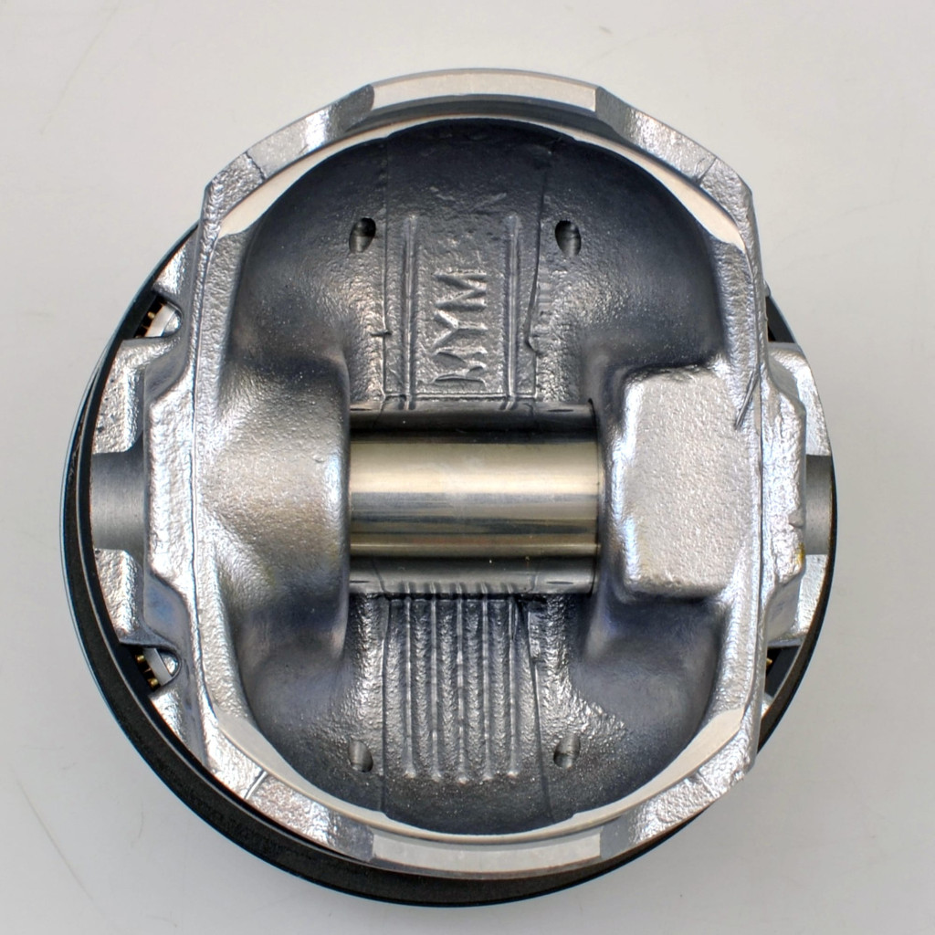 Piston set fits Alfa-Romeo Mito Giulietta 1.4 2008- 198A4 199A8 940B7 chamber 8.1
