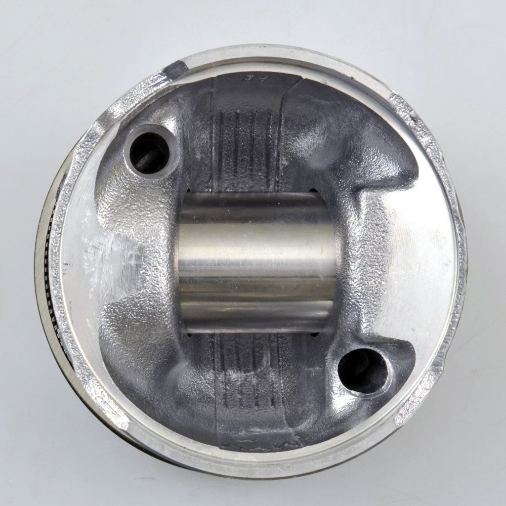 Piston set fits Citroen C3 C4 C5 DS3 DS4 DS5 Berlingo Jumpy 1.6 HDi 8v 2005- DV6