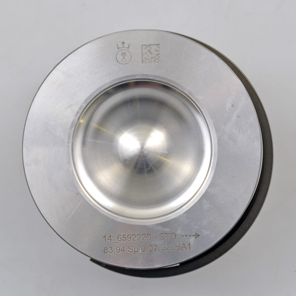 Piston set fits Land Rover Discovery Range Rover Sport TDV6 SDV6 306DT 2009-