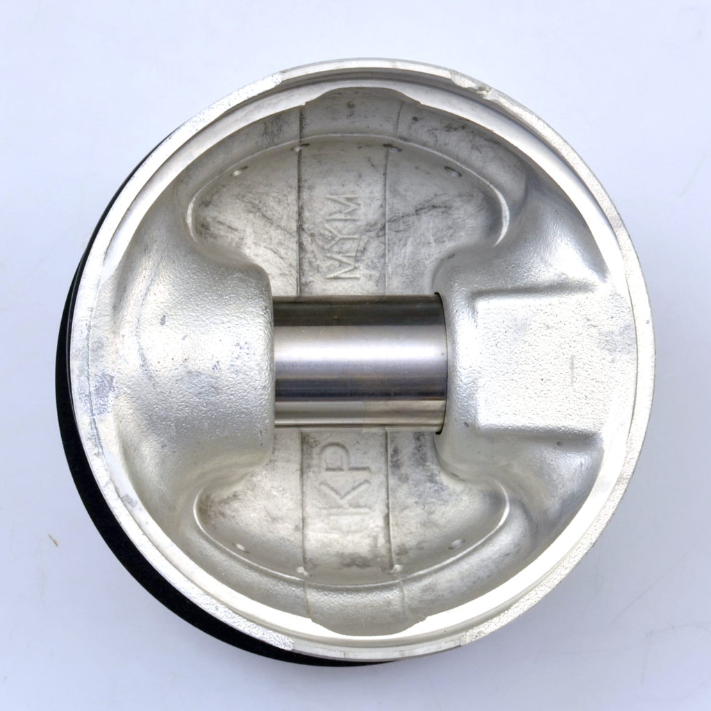 Piston set fits Opel Ascona Astra Calibra Kadett Vectra 2.0 1986-1996 C20NE 20NE